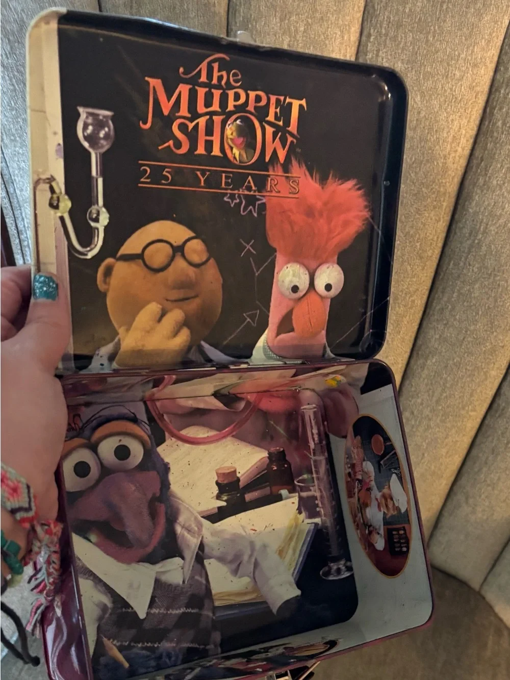 VINTAGE RARE MUPPET SHOW METAL LUNCHBOX RETRO 25 YEAES FROM 2003 COLLECTIBLE